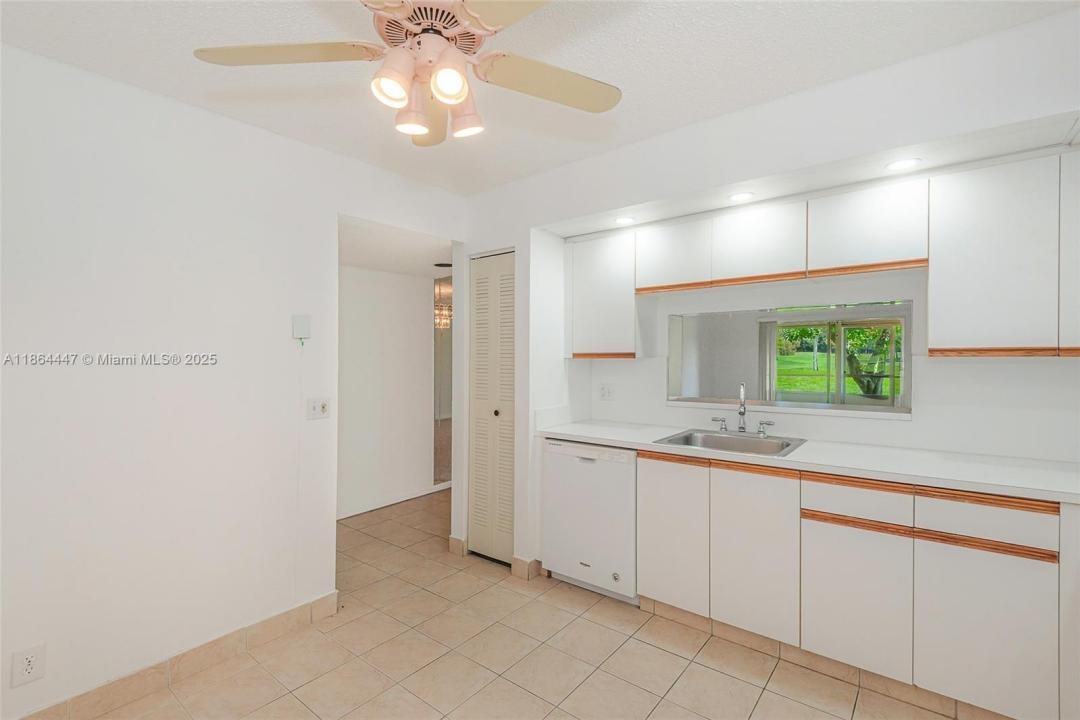 12701 SW 13th St 107F, Pembroke Pines, Флорида 33027, Соединенные Штаты