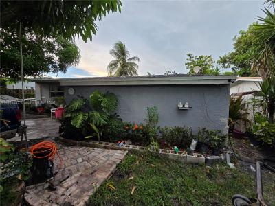3433 SW 12th Pl, Fort Lauderdale, Florida 33312, USA