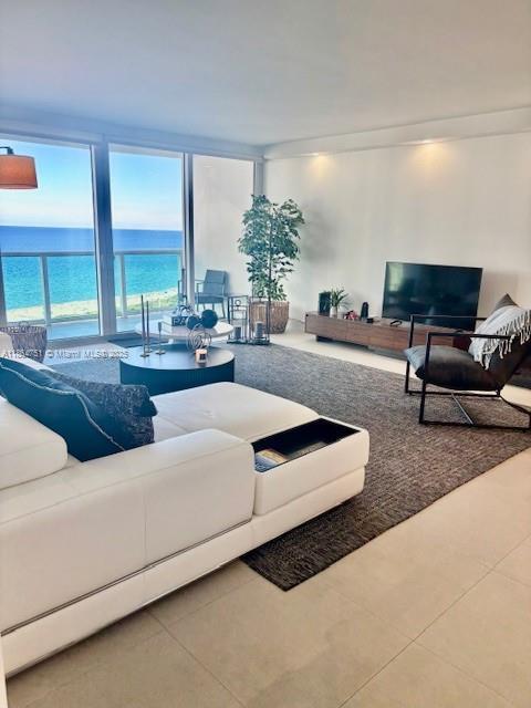 100 Bayview Dr 1906, Sunny Isles Beach, Florida 33160, Estados Unidos
