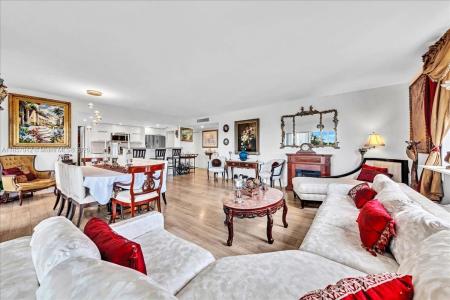 3800 Hillcrest Dr 411, Hollywood, Florida 33021, USA