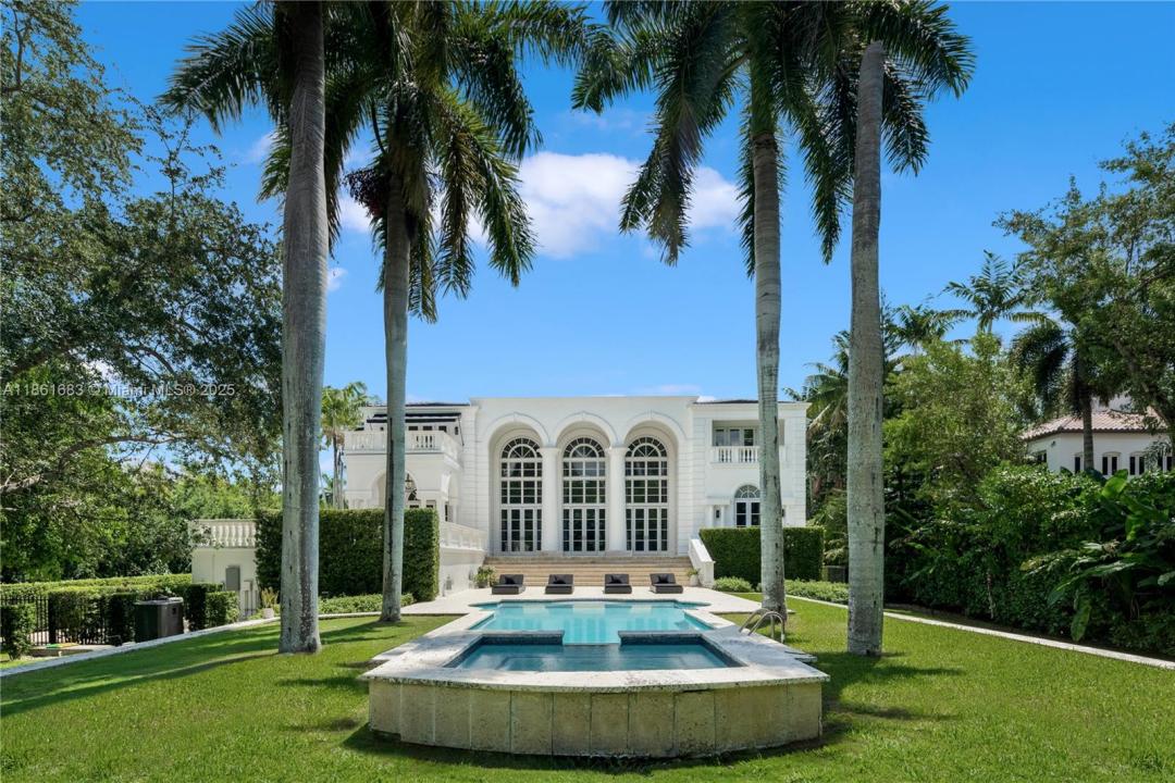 26 Tahiti Beach Island Rd, Coral Gables, Florida 33143, Estados Unidos