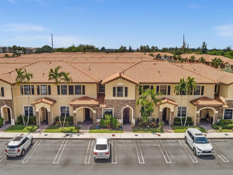 8926 W 35th Ct, Hialeah, 佛羅里達州 33018, 美國