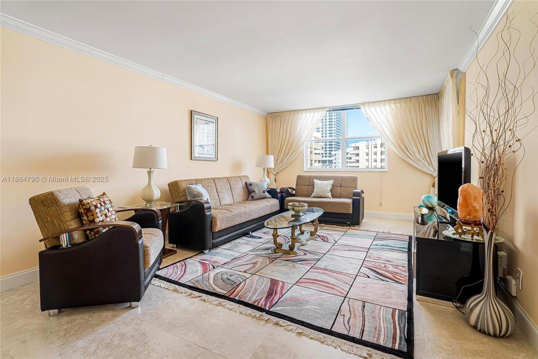 1849 S Ocean Dr 905, Hallandale Beach, Florida 33009