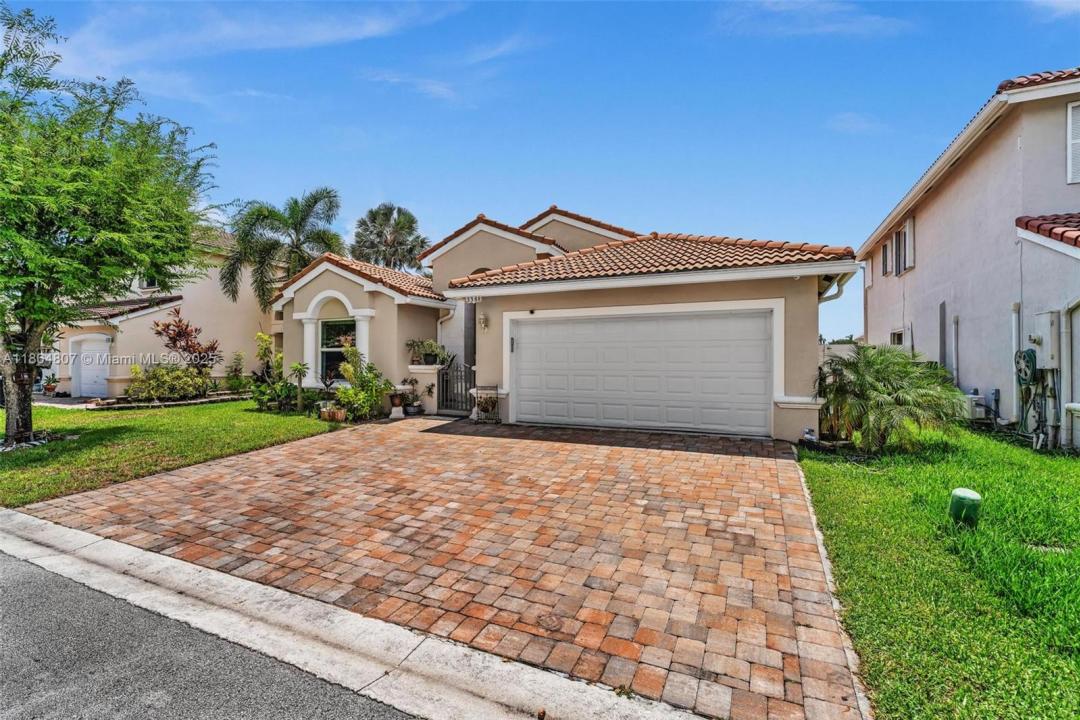 3388 SW 49th St, Hollywood, Florida 33312