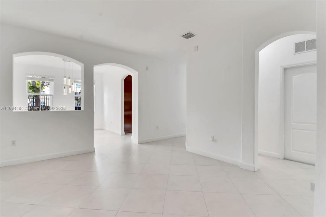 11321 NW 84th St, Doral, Florida 33178
