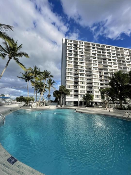 1865 79th St Cswy 10H, North Bay Village, Florida 33141, HOA KỲ