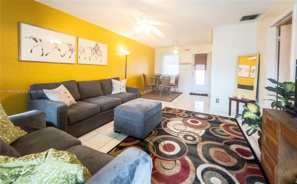 2230 Jackson St 8W, Hollywood, フロリダ 33020, アメリカ合衆国