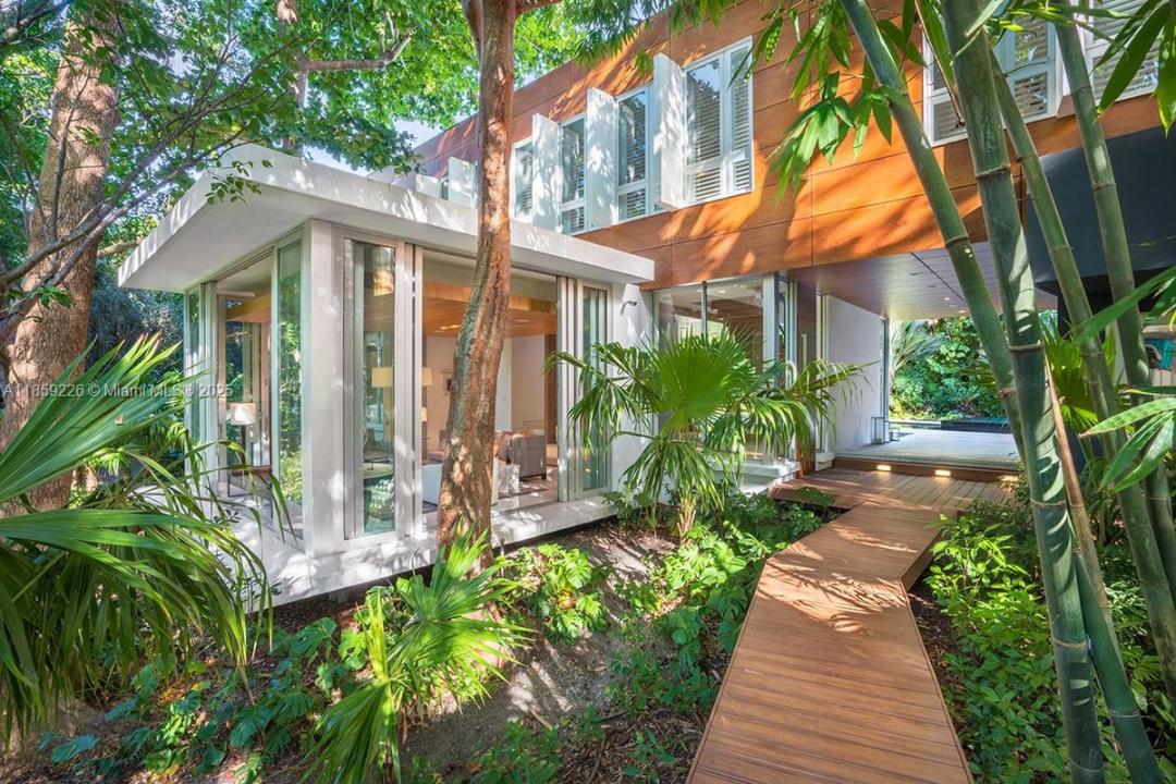 3503 Banyan Cir, Coconut Grove, Florida 33133, USA