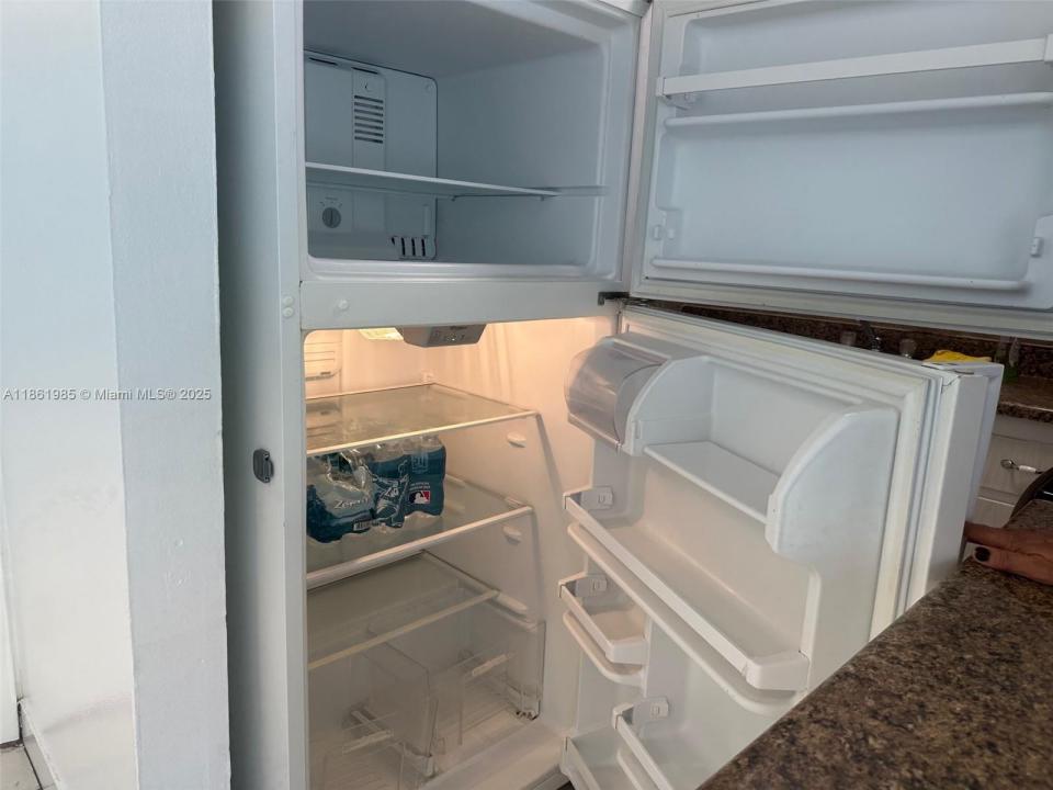 1801 NE 140th St 111, North Miami, Floride 33181, États-Unis