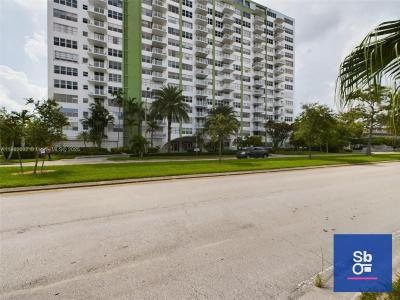 2100 Sans Souci Blvd A707, North Miami, Florida 33181, USA