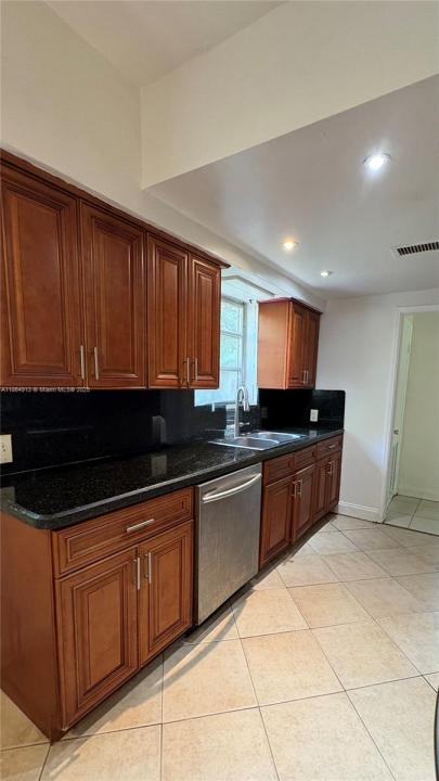 1022 NE 82nd Ter, Miami, 佛罗里达州 33138, 美国
