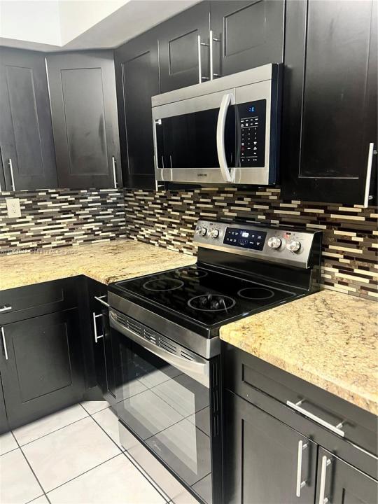 3621 NW 95th Ter 523, Sunrise, Flórida 33351, Estados Unidos