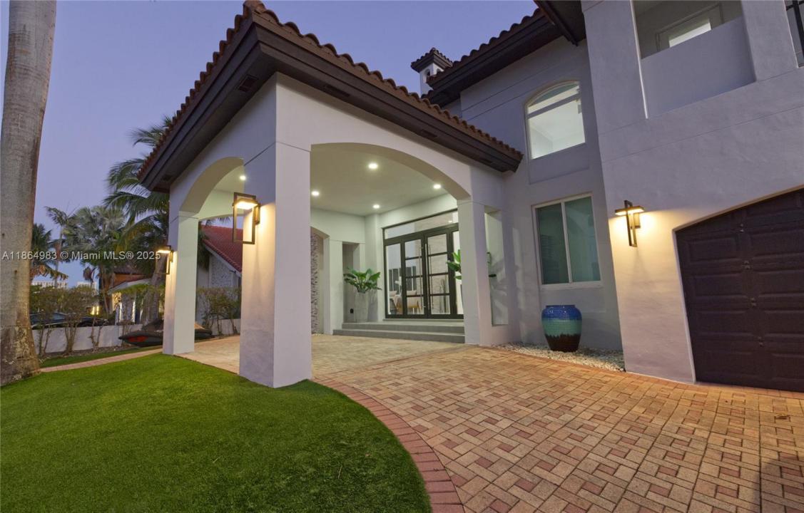 3368 NE 169th St, North Miami Beach, Florida 33160