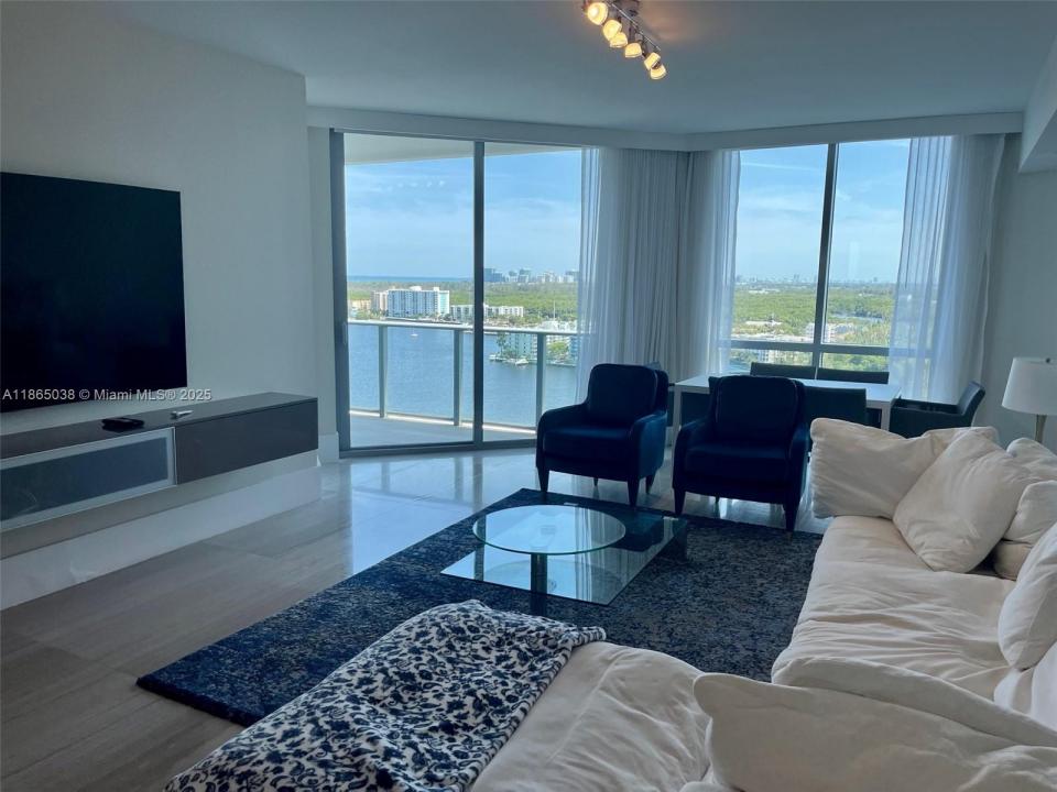 17111 Biscayne Blvd 1806, North Miami Beach, Florida 33160, HOA KỲ