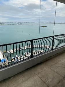 555 NE 15th St 30D, Miami, Florida 33132, USA