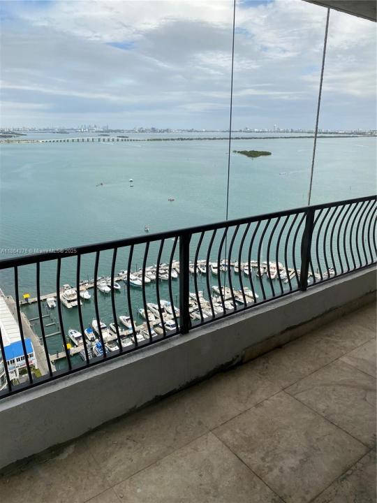 555 NE 15th St 30D, Miami, Florida 33132, Estados Unidos