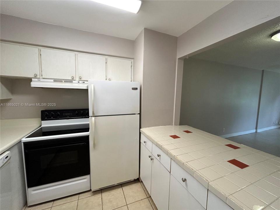 6505 Winfield Blvd B-18, Margate, Florida 33063, Stati Uniti