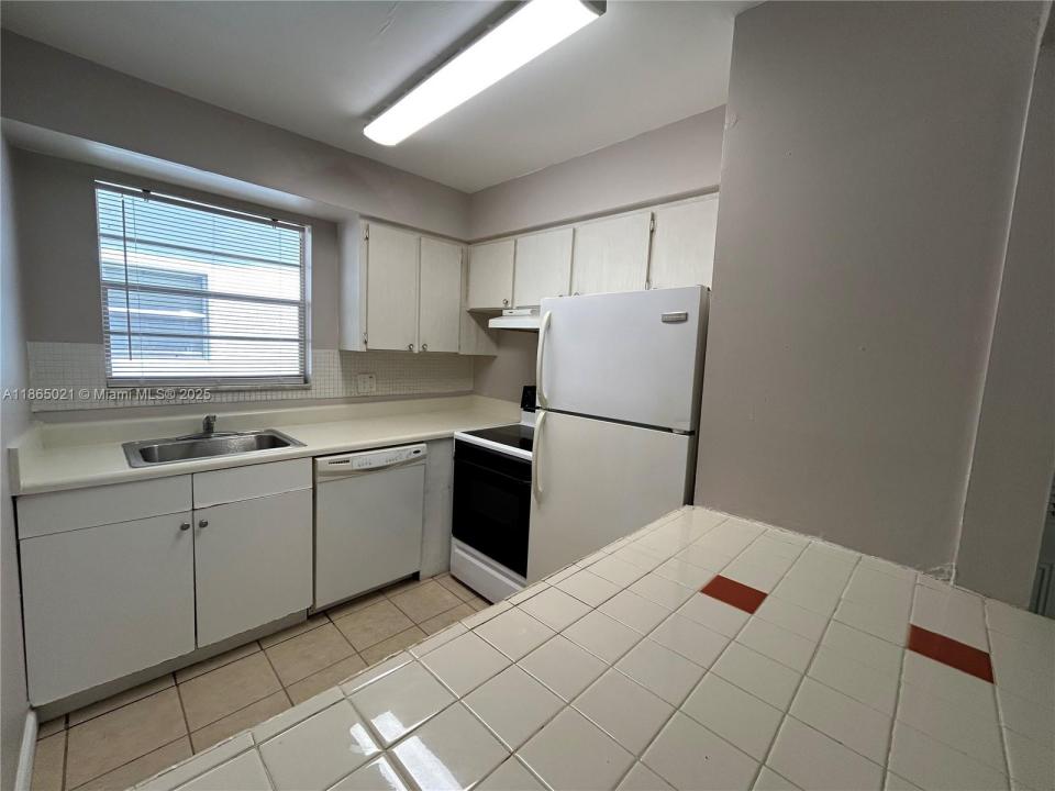 6505 Winfield Blvd B-18, Margate, Florida 33063, Stati Uniti