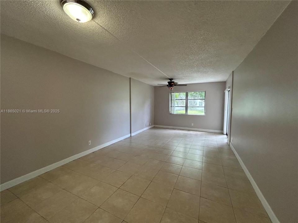 6505 Winfield Blvd B-18, Margate, Florida 33063, Stati Uniti