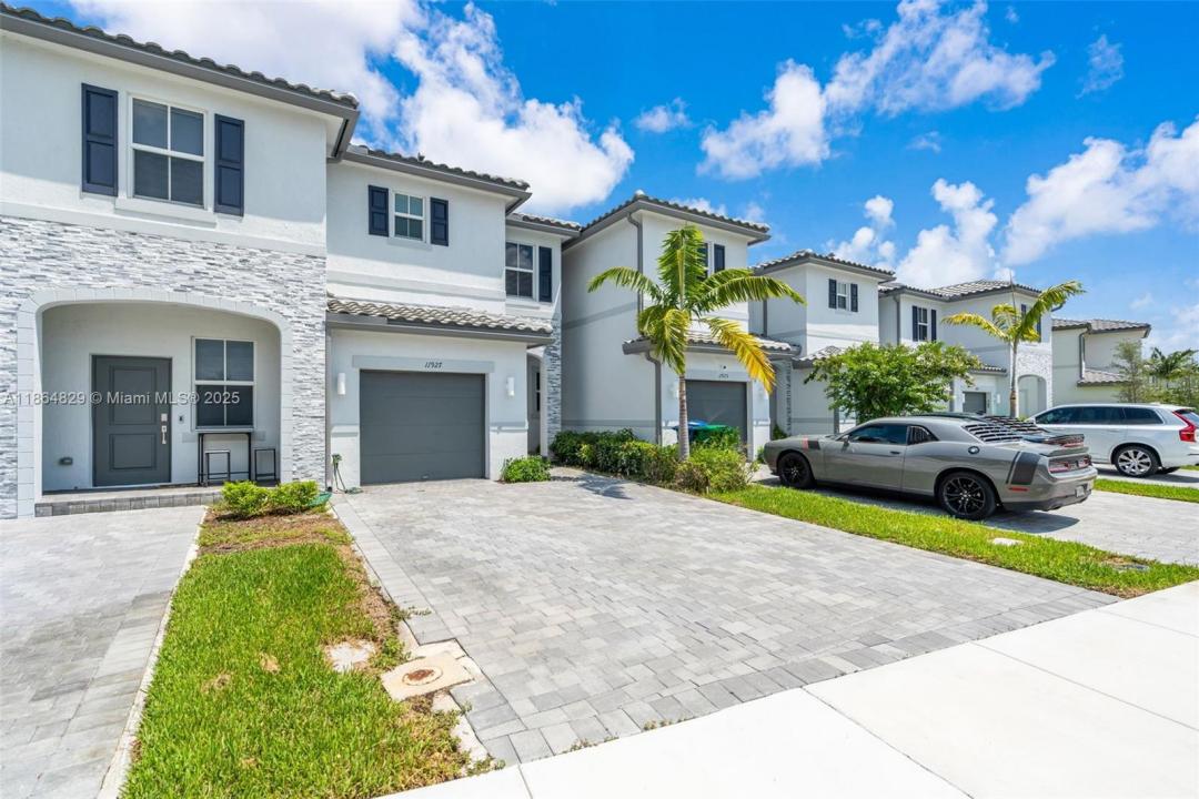11927 NW 46th St, Coral Springs, Florida 33076