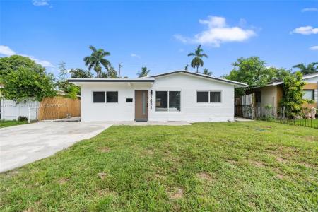 1431 NE 117th St, Miami, Florida 33161, USA