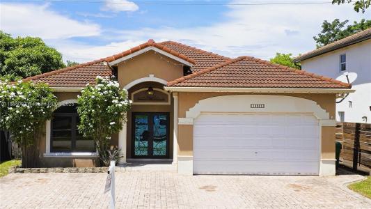 14941 SW 26th Ter ., Miami, Florida 33185, USA