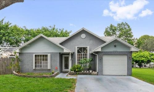 1600 SW 87th Ave, Pembroke Pines, Florida 33025, USA