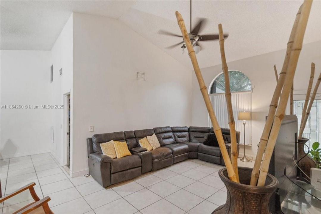 1600 SW 87th Ave, Pembroke Pines, フロリダ 33025, アメリカ合衆国