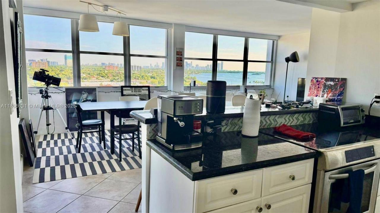11930 N Bayshore Dr 1109, North Miami, Флорида 33181, Соединенные Штаты