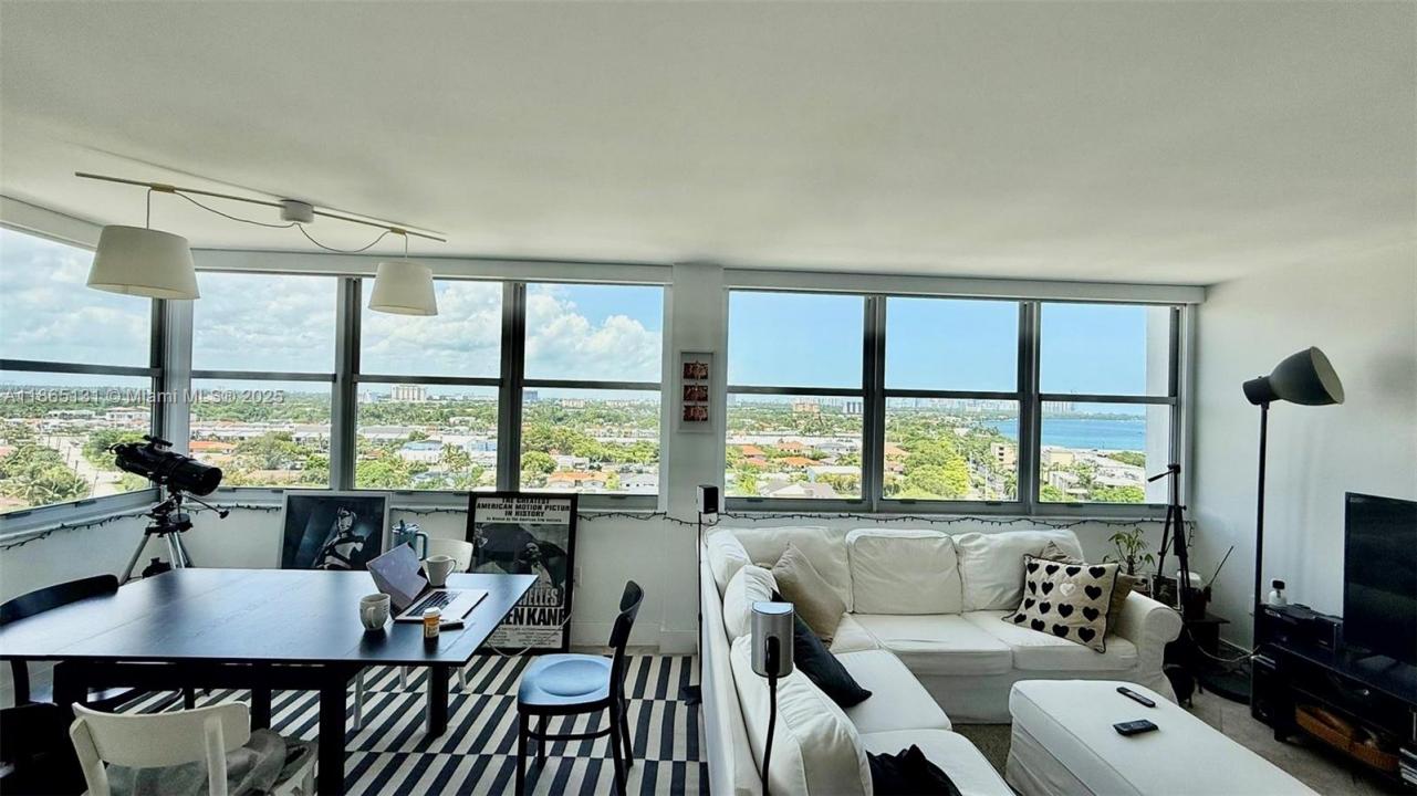 11930 N Bayshore Dr 1109, North Miami, Флорида 33181, Соединенные Штаты