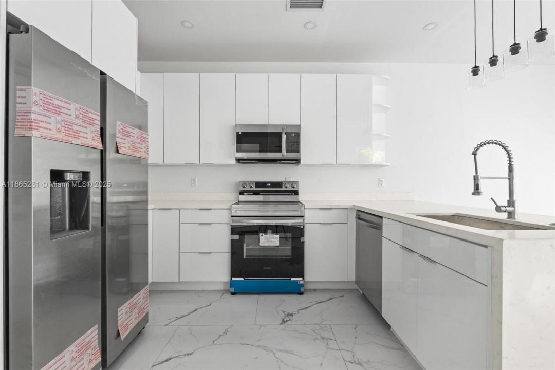 2145 NW 4 Th st 1, Pompano Beach, Florida 33069, Stati Uniti