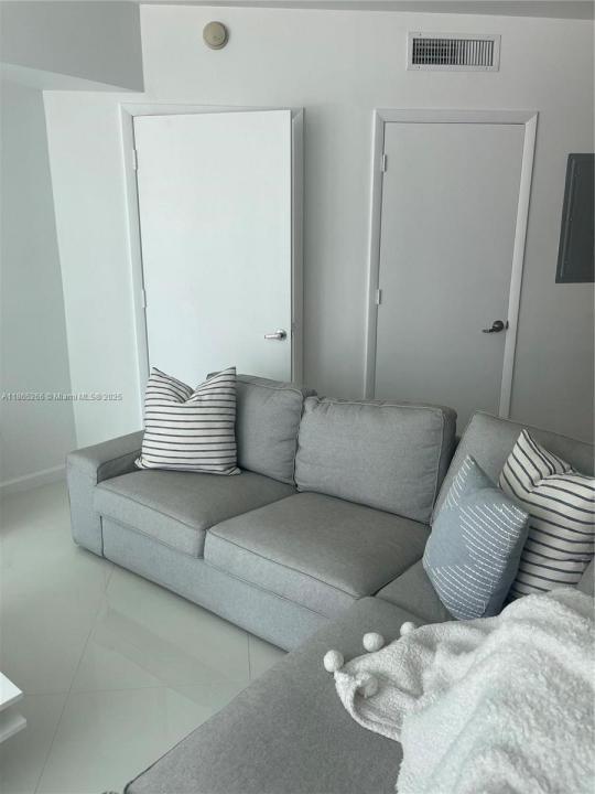 350 S Miami Ave 1108, Miami, Florida 33130, HOA KỲ