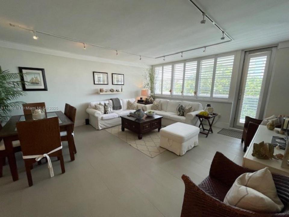 Miami Beach, Флорида 33140, Соединенные Штаты