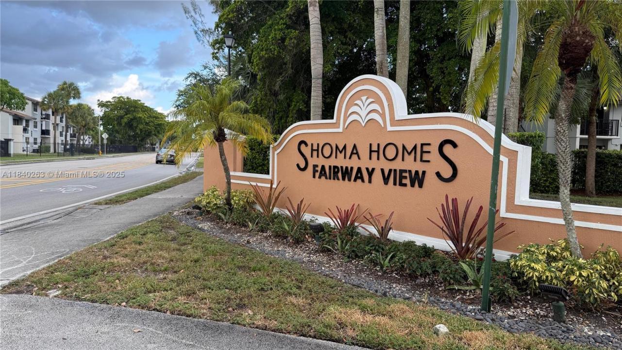 17720 NW 73rd Ave 105, Hialeah, פלורידה 33015, ארצות הברית של אמריקה