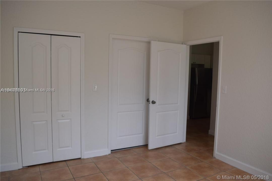 17720 NW 73rd Ave 105, Hialeah, פלורידה 33015, ארצות הברית של אמריקה