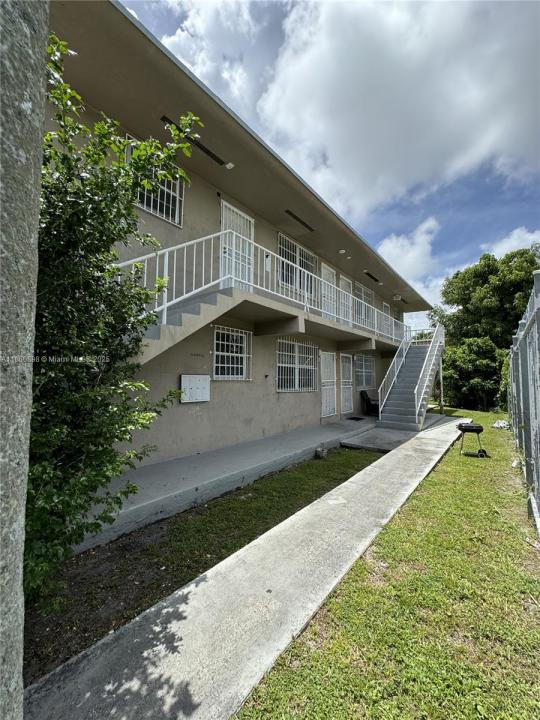 1251 NW 59th St 2, Miami, Florida 33142