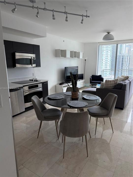 90 SW 3rd St 2103, Miami, Floryda 33130, USA