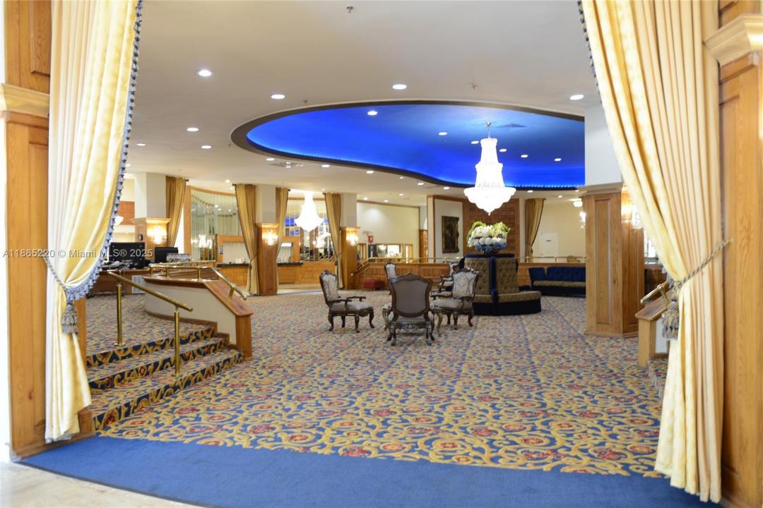 5445 Collins Ave P2, Miami Beach, فلوريدا 33140, الولايات المتحدة