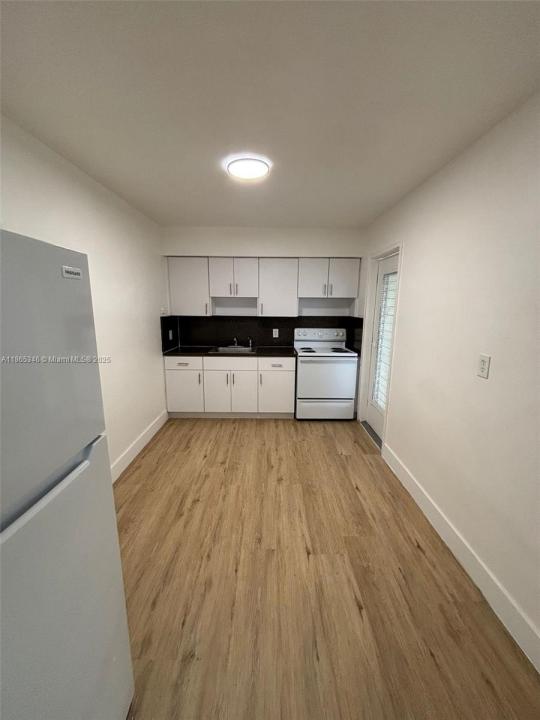 1018 NW 2nd St 6, Miami, Florida 33128, Stati Uniti