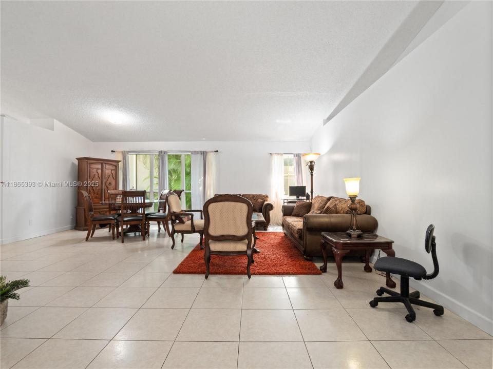 19253 NW 22nd St, Pembroke Pines, Florida 33029, Estados Unidos