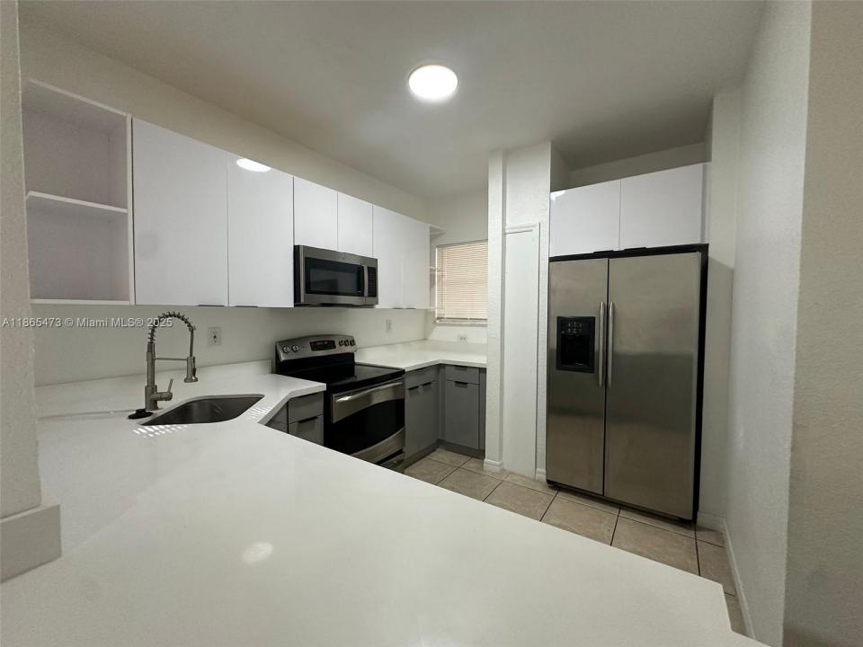 941 SW 6th Pl, Florida City, Florida 33034