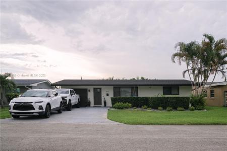 8811 NW 15th St, Pembroke Pines, Florida 33024, USA