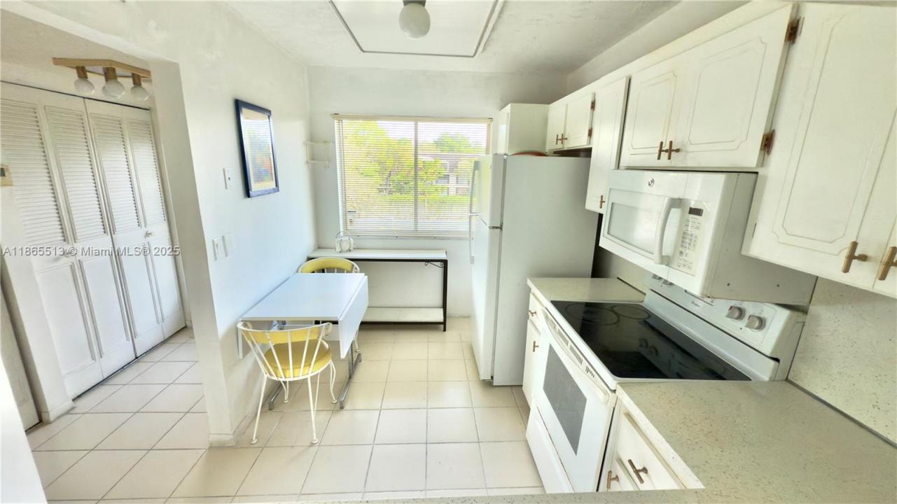 3571 Inverrary Dr 307, Lauderhill, פלורידה 33319, ארצות הברית של אמריקה