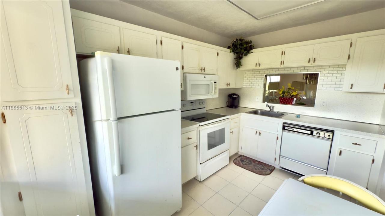 3571 Inverrary Dr 307, Lauderhill, פלורידה 33319, ארצות הברית של אמריקה