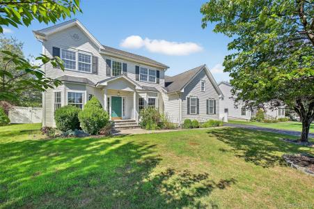 2806 Cherry Tree Way, New Windsor, New York 12553