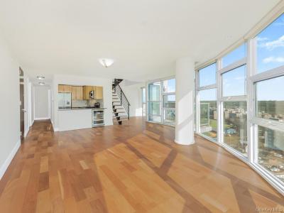 3620 OXFORD Avenue, New York, New York 10463, USA