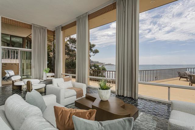Spindrift Drive, La Jolla, Kaliforniya 92037, Amerika Birleşik Devletleri