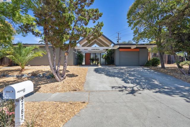 Gainsborough Dr, Concord, California 94518