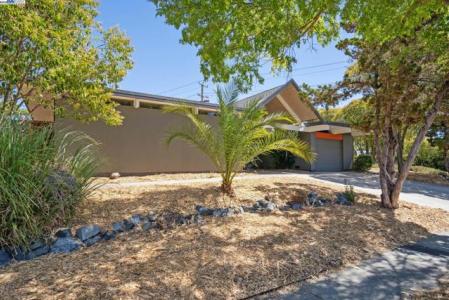 Gainsborough Dr, Concord, California 94518