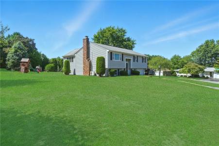 308 Old County Road, Smithfield, Rhode Island 02917